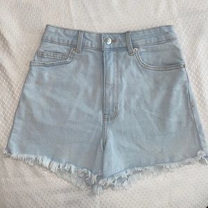 Divided High-Rise Light Blue Jean shorts, 2.5 in inseam, frayed hem, NEW WOT